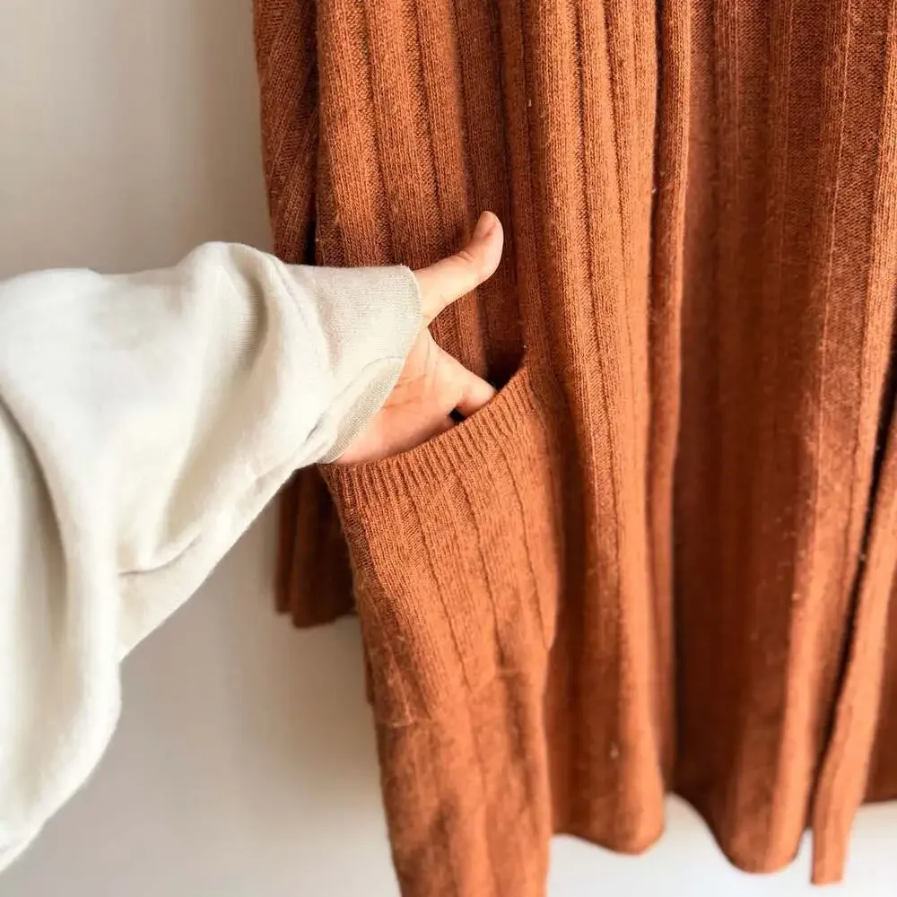 Madewell Piedmont Ribbed Cardigan Sweater in Rust Orange- Size Large - Picture 3 of 7